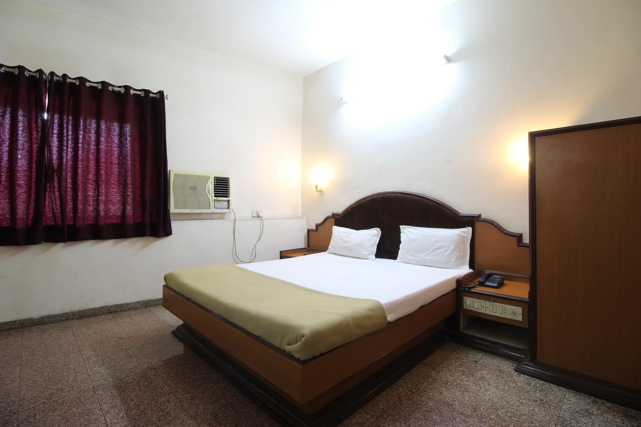 Soubhagya Inn Silvassa Exterior foto